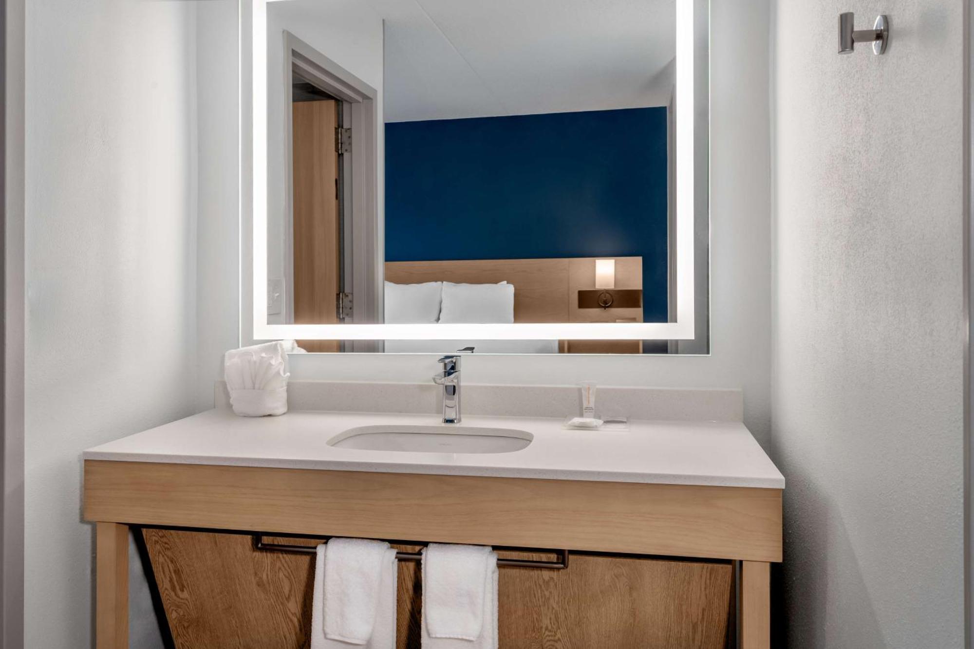 Hyatt Place Mystic Eksteriør billede